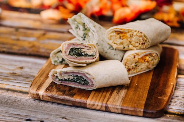 Say goodbye to dull lunches and hello to a flavour-packed break with our lunch options! From savoury rolls to fresh salads, hearty wraps and sandwiches, every bite is crafted with love and designed to delight.