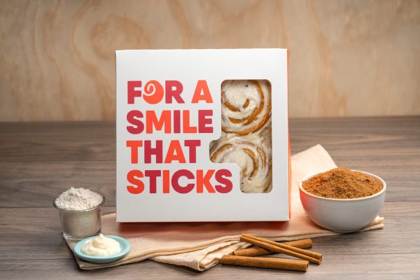 Our Take Away Roll Pack (4 regular) or Mini Roll Pack (9 mini) are the perfect treat for you to share! Double frosted and packed with loads of flavour and frosting. Our Take Away pack ensures everyone enjoys a bite of heaven. Bring this treat to your friends and family and become everyone's favourite!